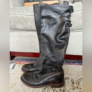Bedstu Manchester high black boot with red stitching. Some wear / good condition